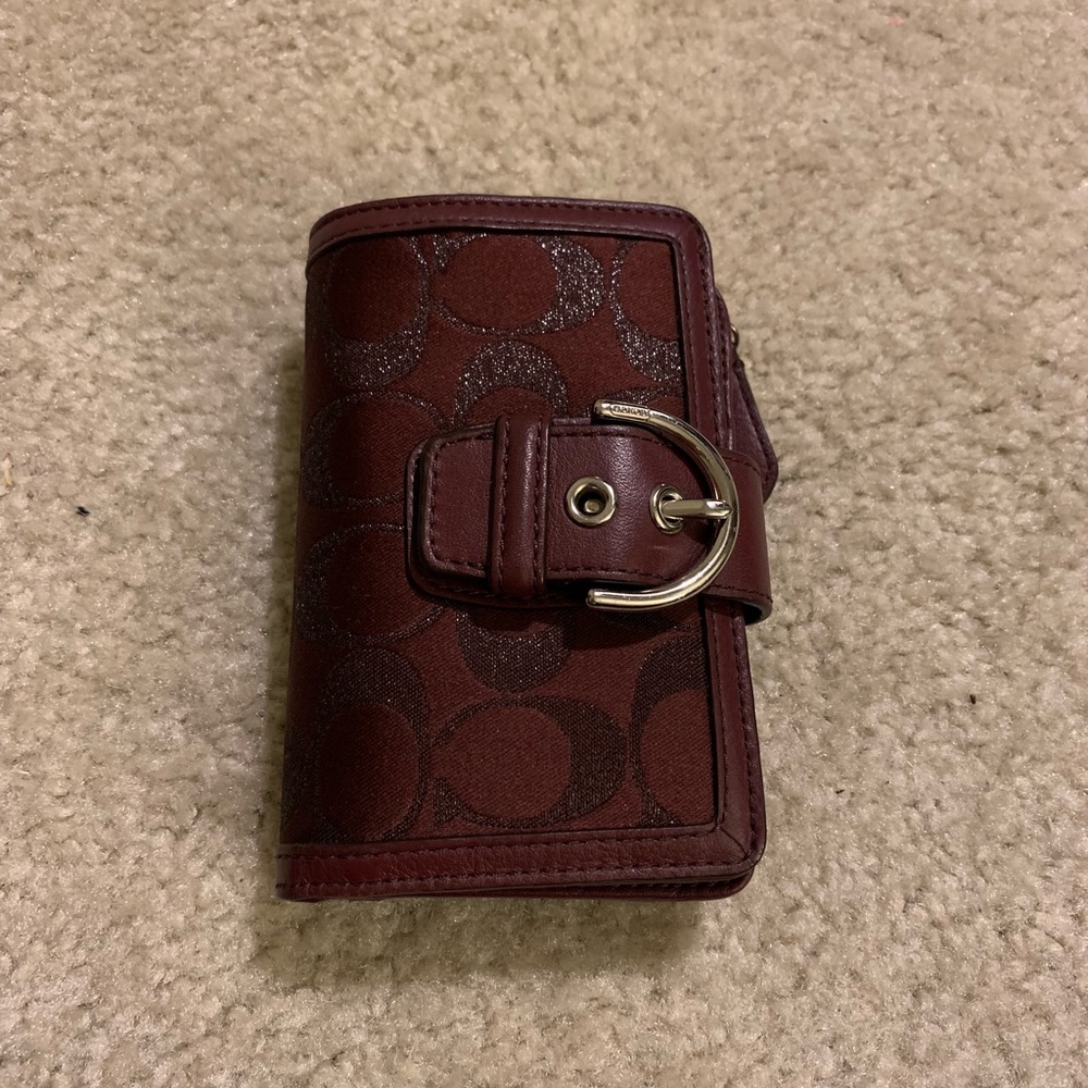 Burgundy Coach Wallet - like new